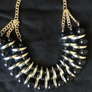 🌷Gold & Black Statement Necklace